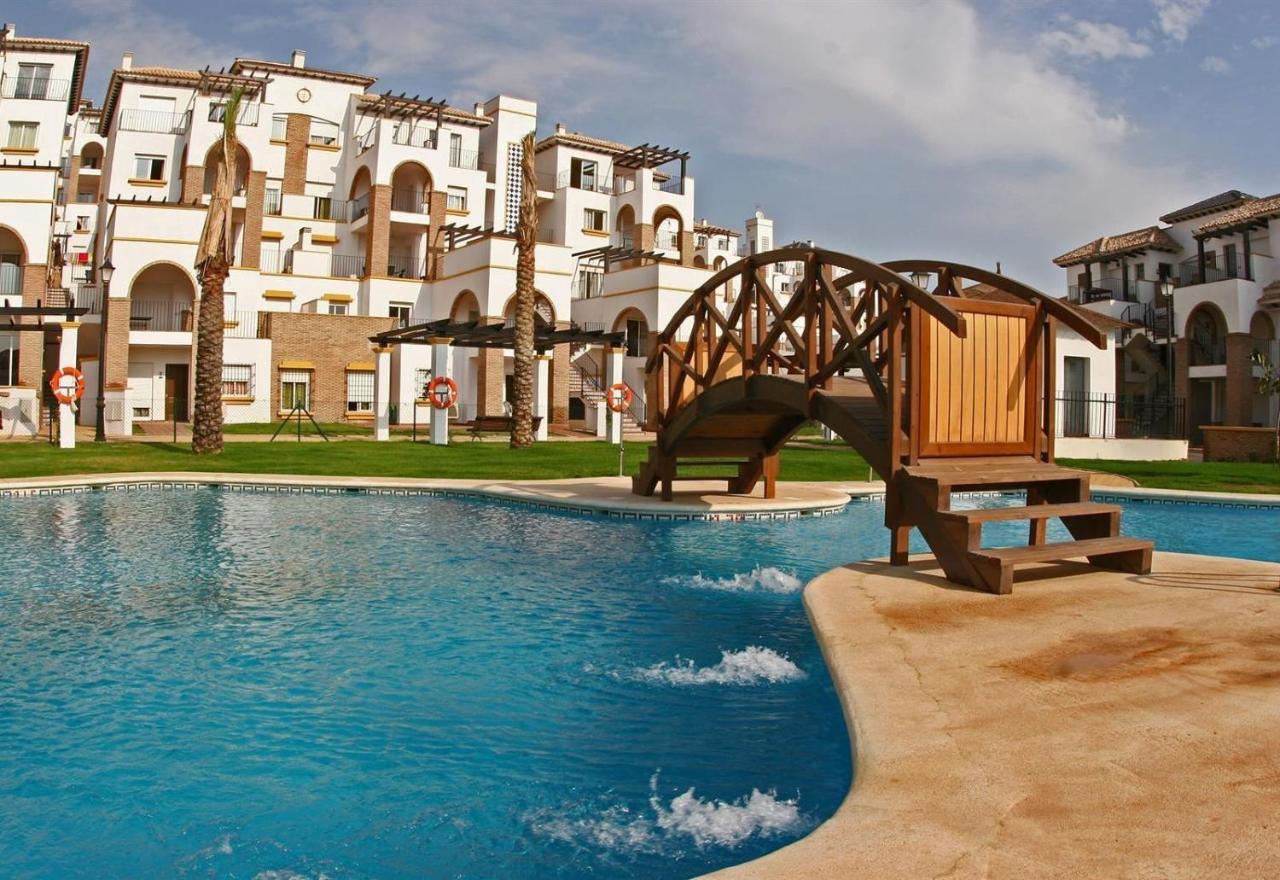 2 Bed Apartment With Pools And Spa Vera Bagian luar foto